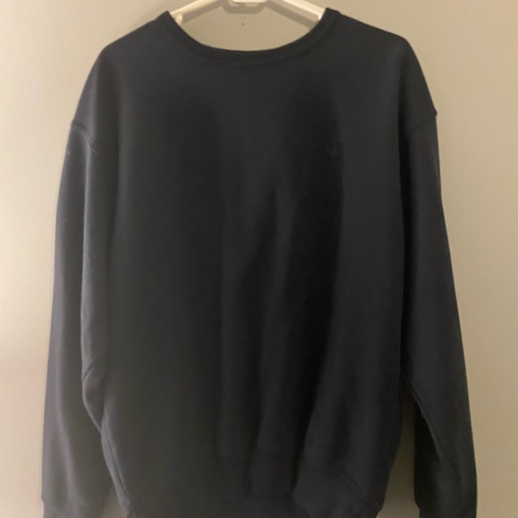 Champion Crewneck Pull-Over - Picture 1 of 3